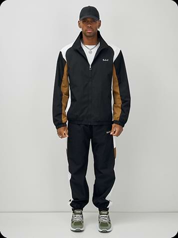 Мужские спортивные костюмы